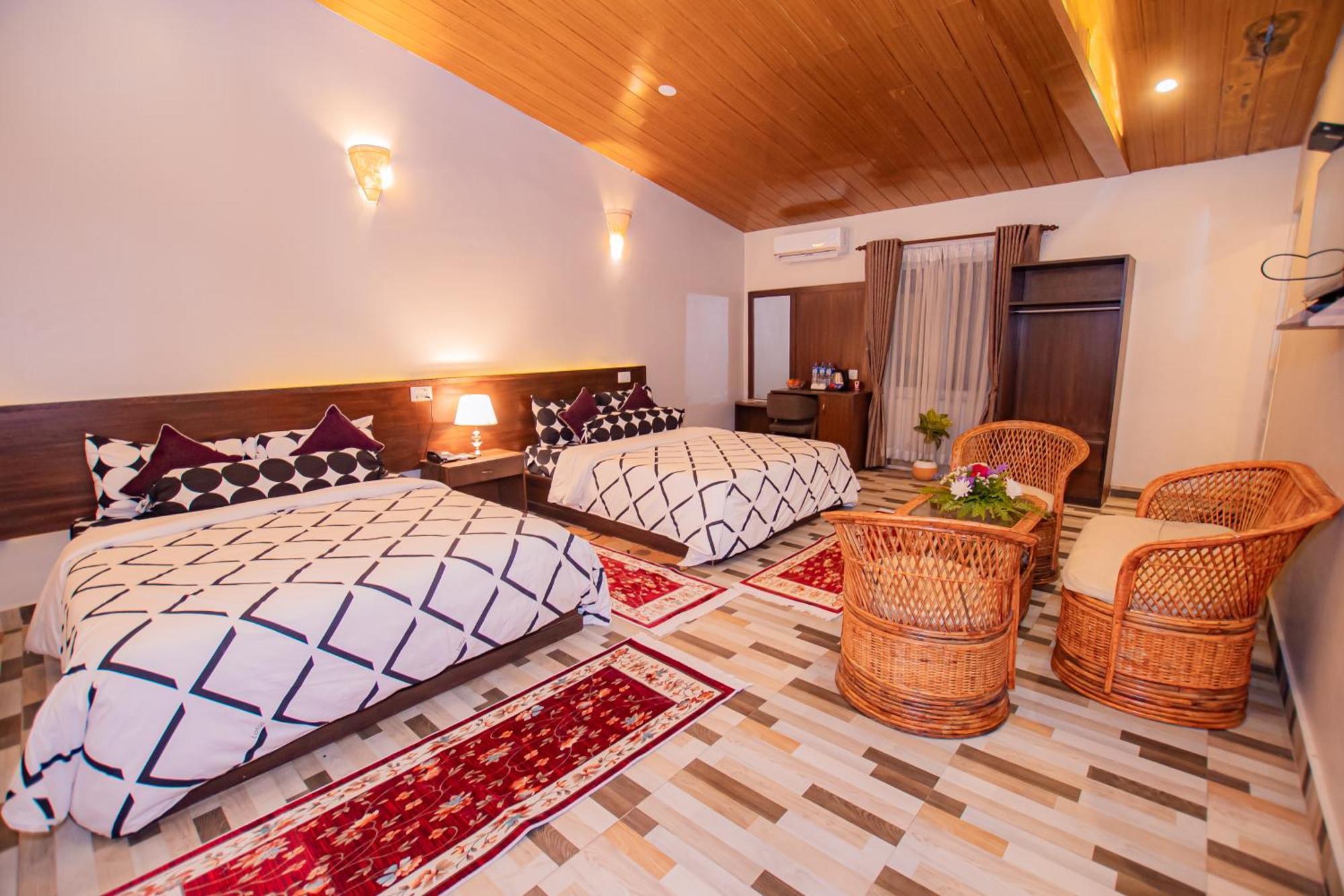 Busy Bee Resort, פוקהרה מראה חיצוני תמונה