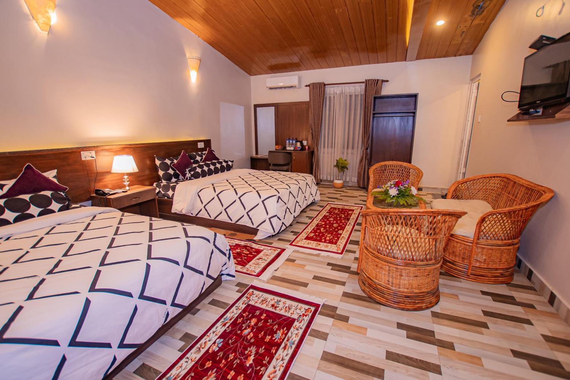 Busy Bee Resort, פוקהרה מראה חיצוני תמונה