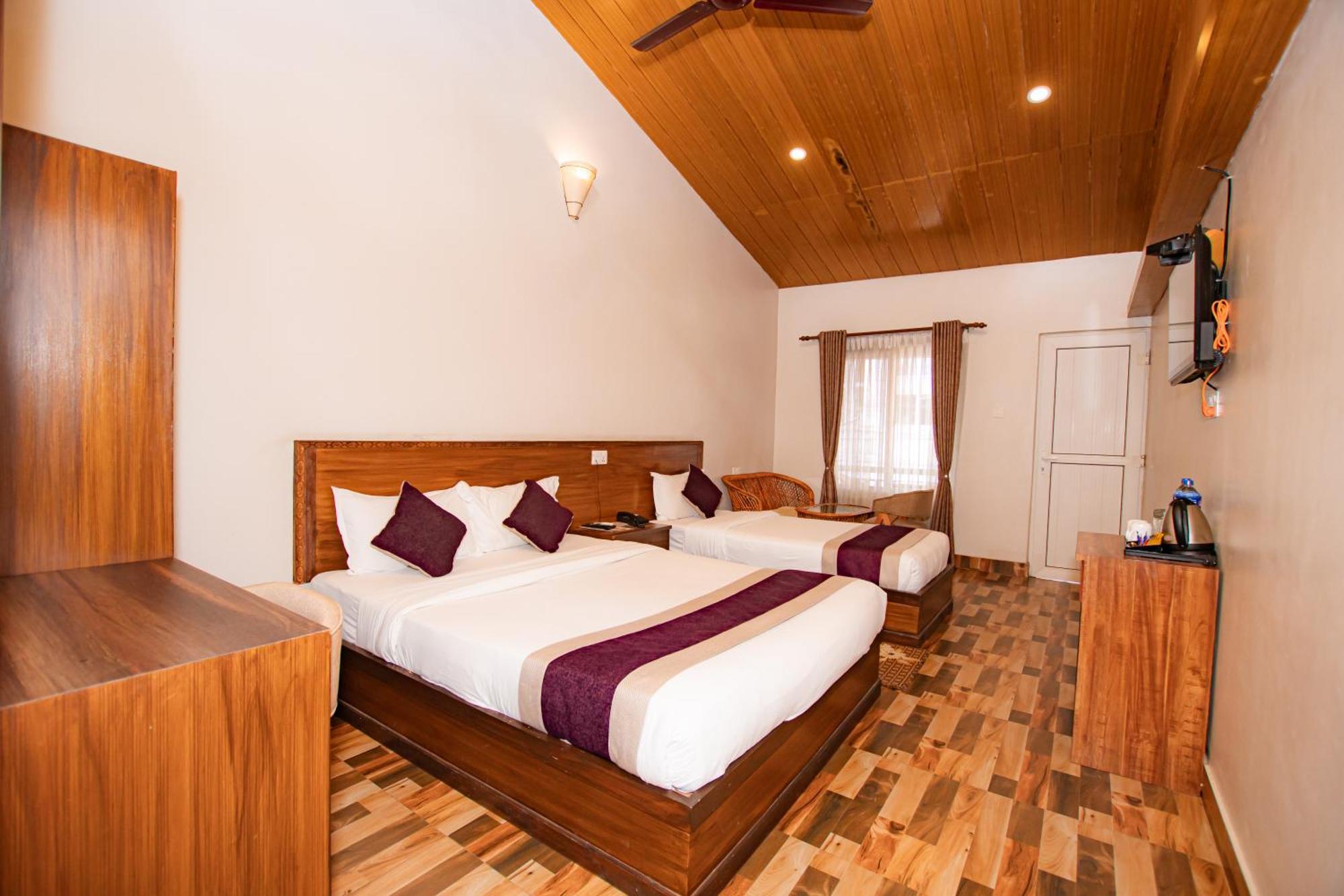 Busy Bee Resort, פוקהרה מראה חיצוני תמונה
