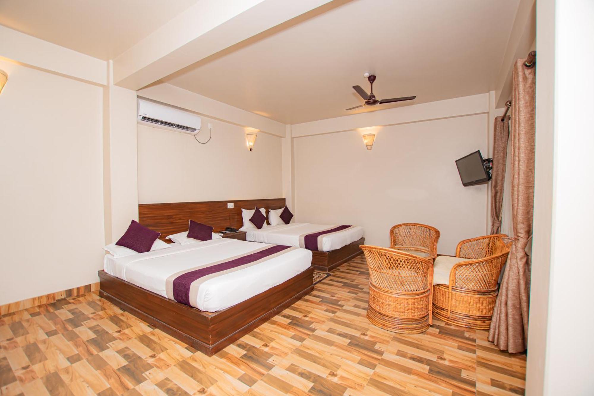 Busy Bee Resort, פוקהרה מראה חיצוני תמונה