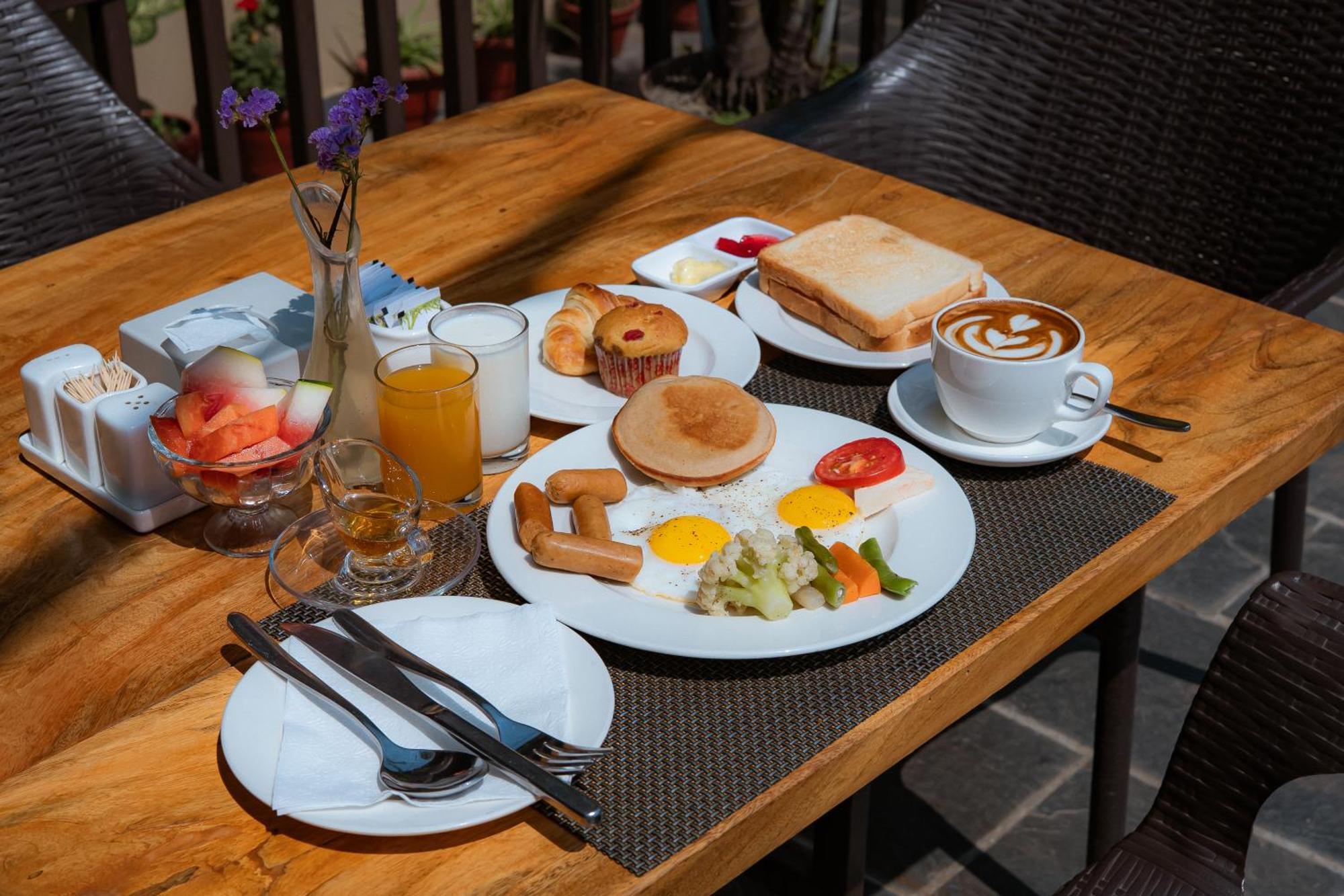 Busy Bee Resort, פוקהרה מראה חיצוני תמונה