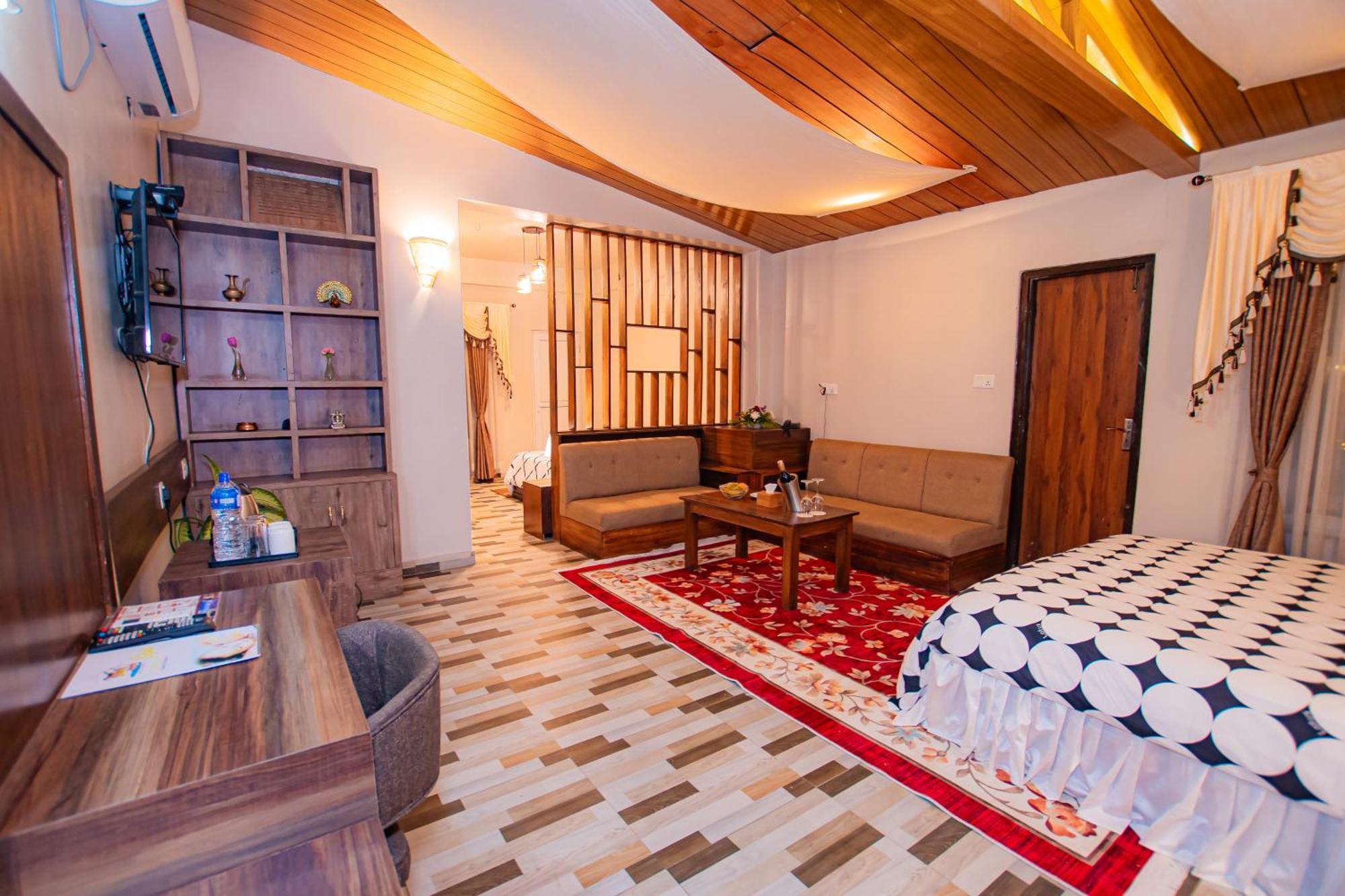 Busy Bee Resort, פוקהרה מראה חיצוני תמונה